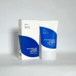 Isntree Hyaluronic Acid Natural Sun Cream SPF50+ PA++++ 50 ml - Image 3